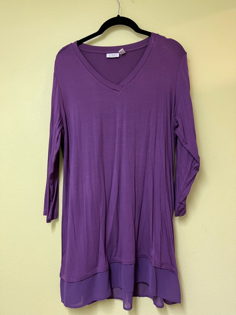 LOGO by Lori Goldstein Plum V-Neck Long Sleeve Tunic And Vest.